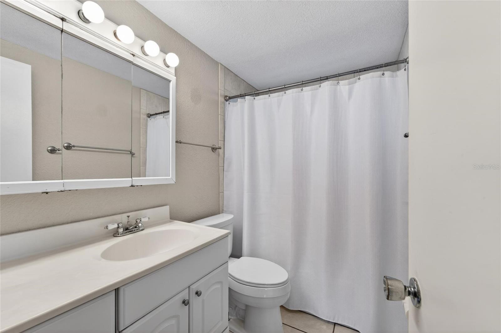 6670 26TH WAY N, ST PETERSBURG, FL, 33703