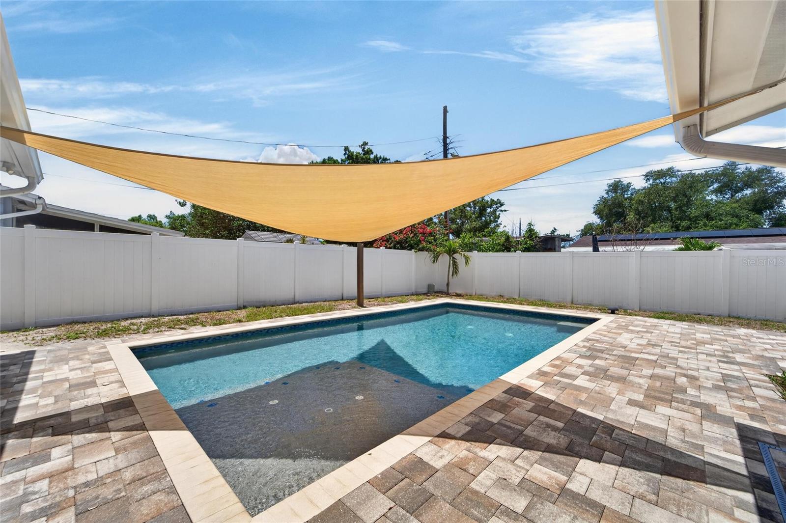 6670 26TH WAY N, ST PETERSBURG, FL, 33703