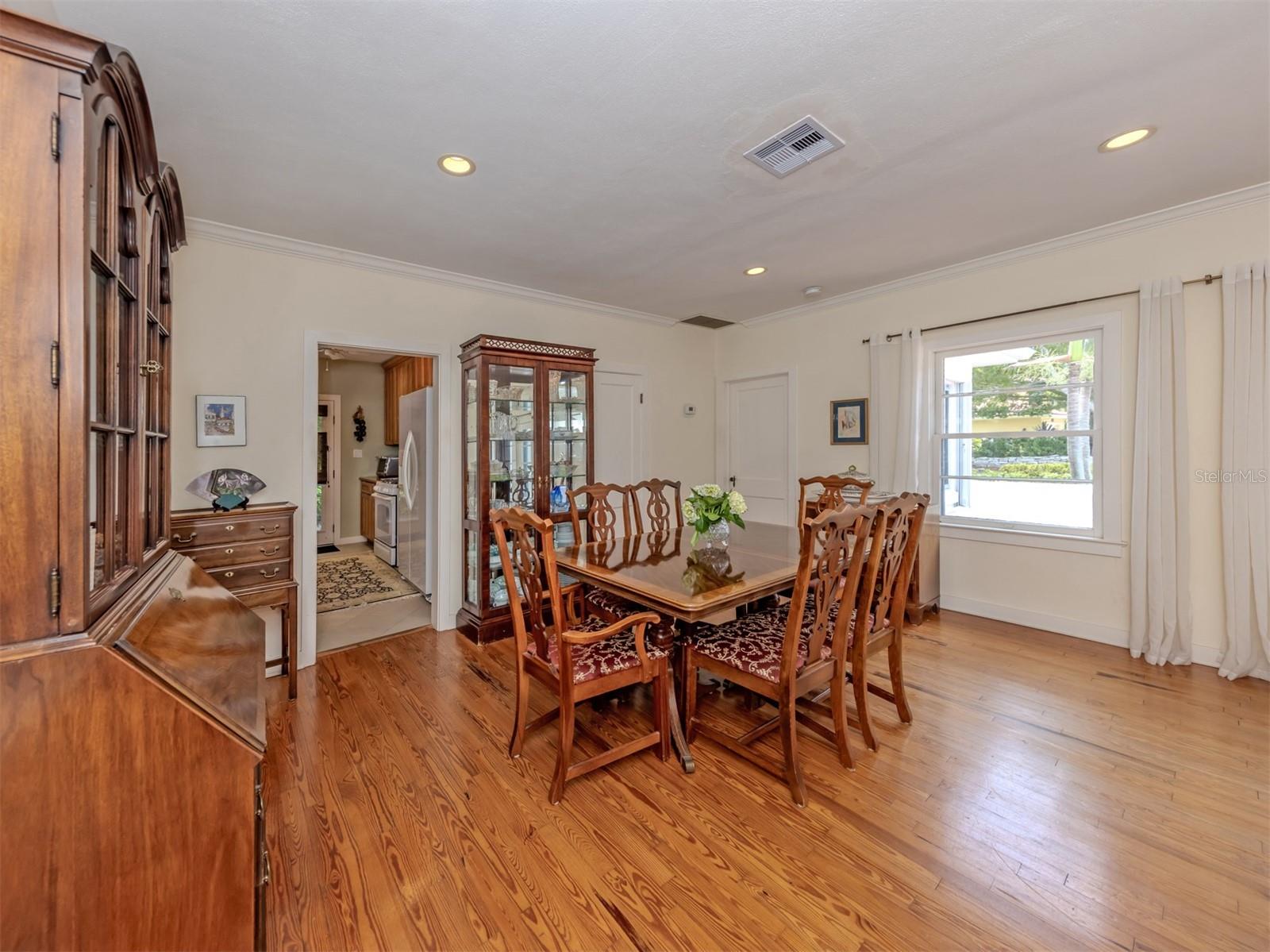 628 GRANADA AVE, VENICE, FL, 34285