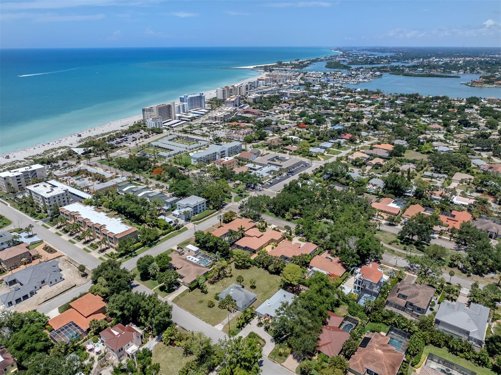 628 GRANADA AVE, VENICE, FL, 34285