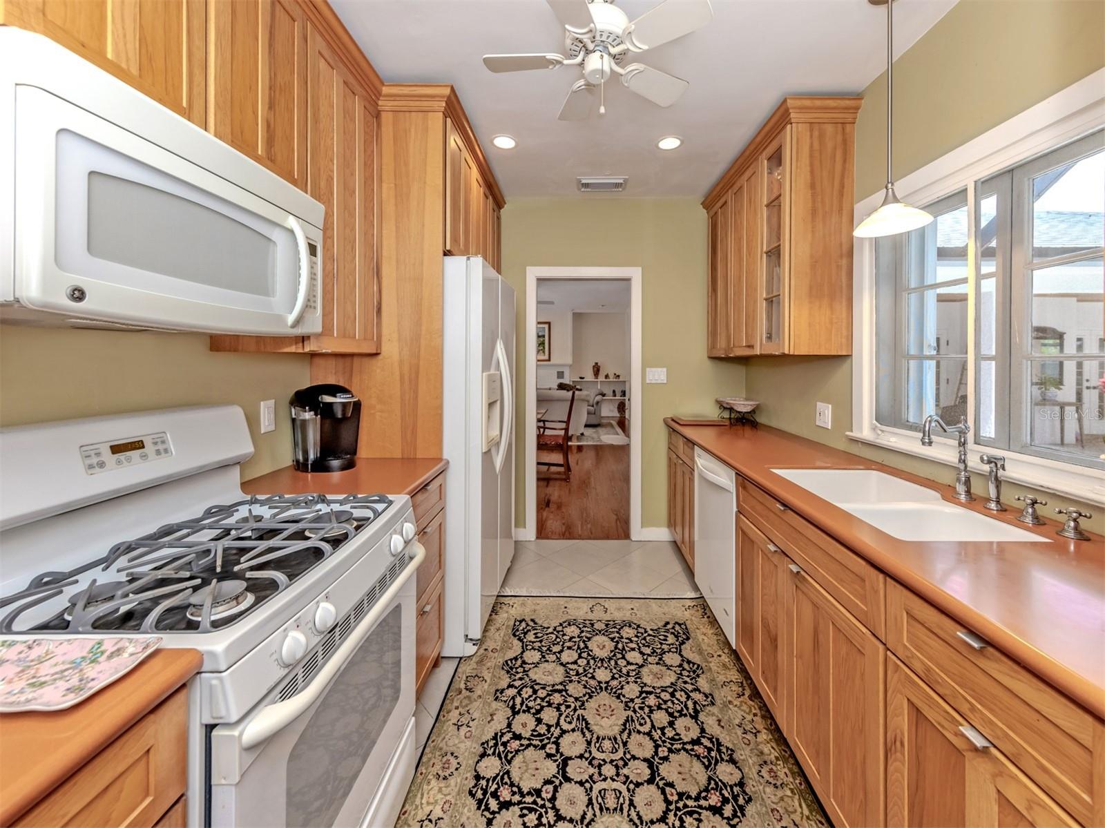 628 GRANADA AVE, VENICE, FL, 34285