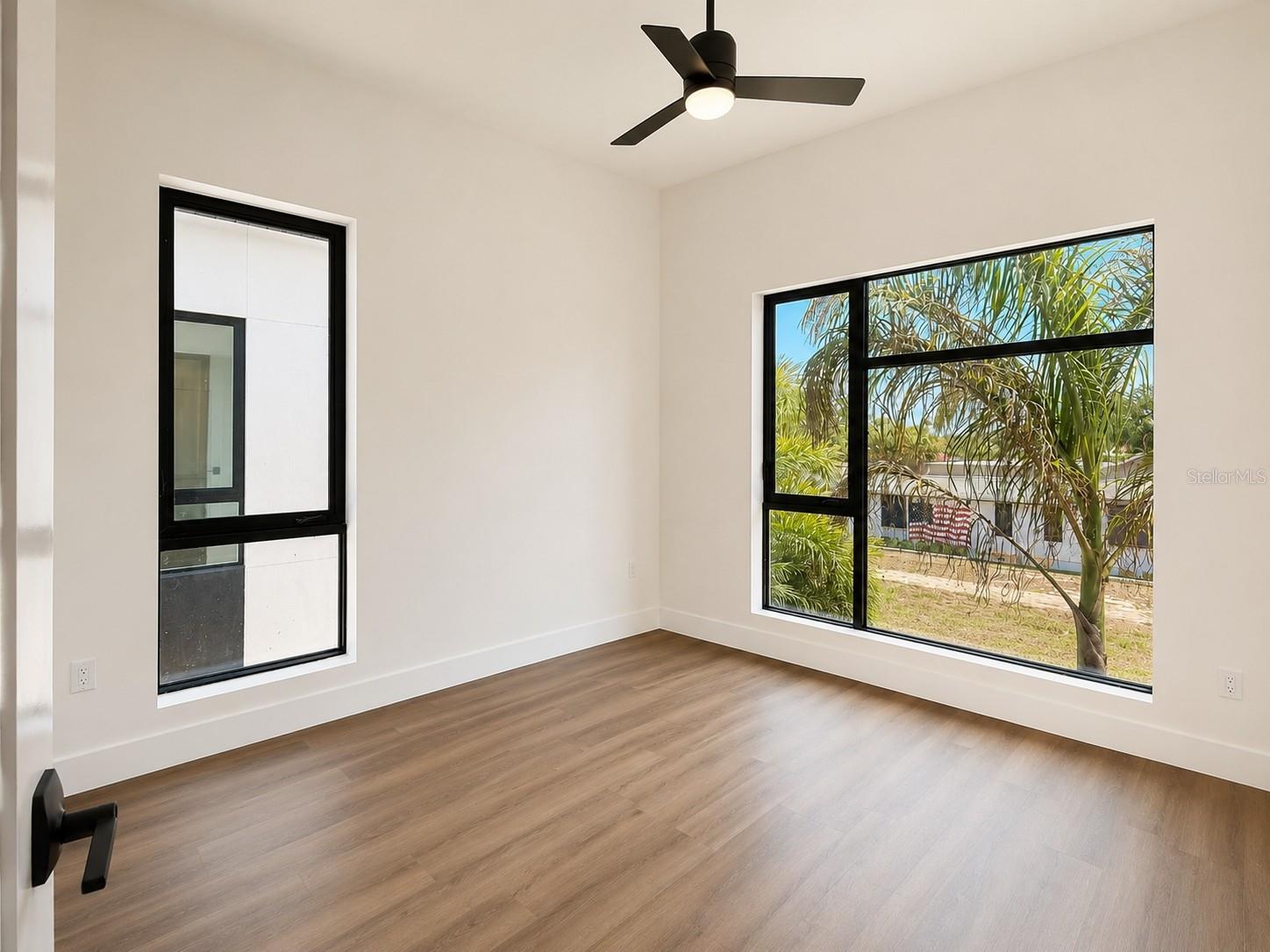 100 36TH ST N #1C, ST PETERSBURG, FL, 33713