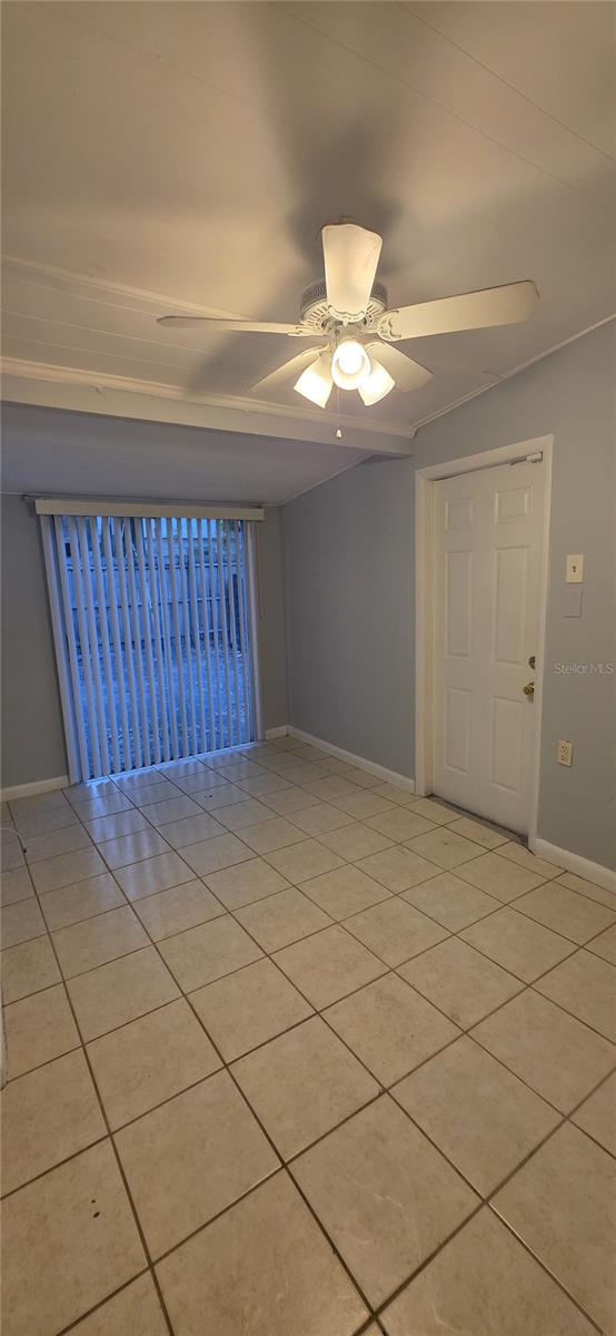 10225 N OJUS DR, TAMPA, FL, 33617
