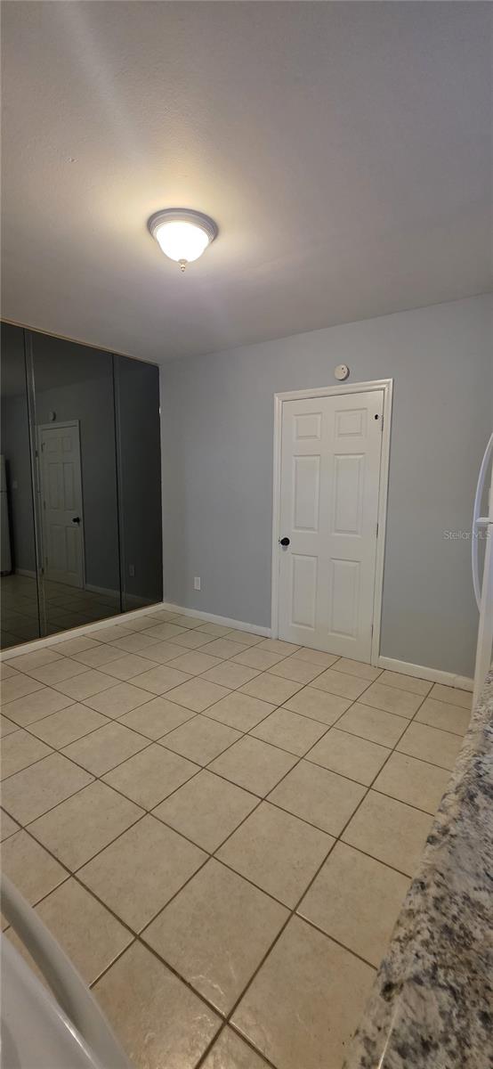 10225 N OJUS DR, TAMPA, FL, 33617