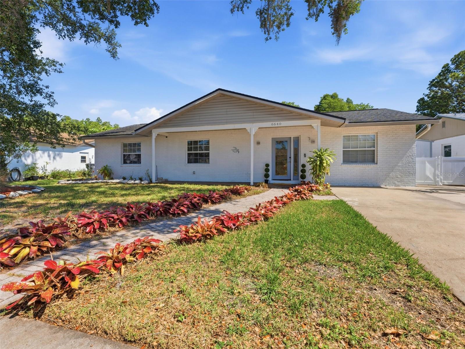 6640 WINDING OAK DR, TAMPA, FL, 33625