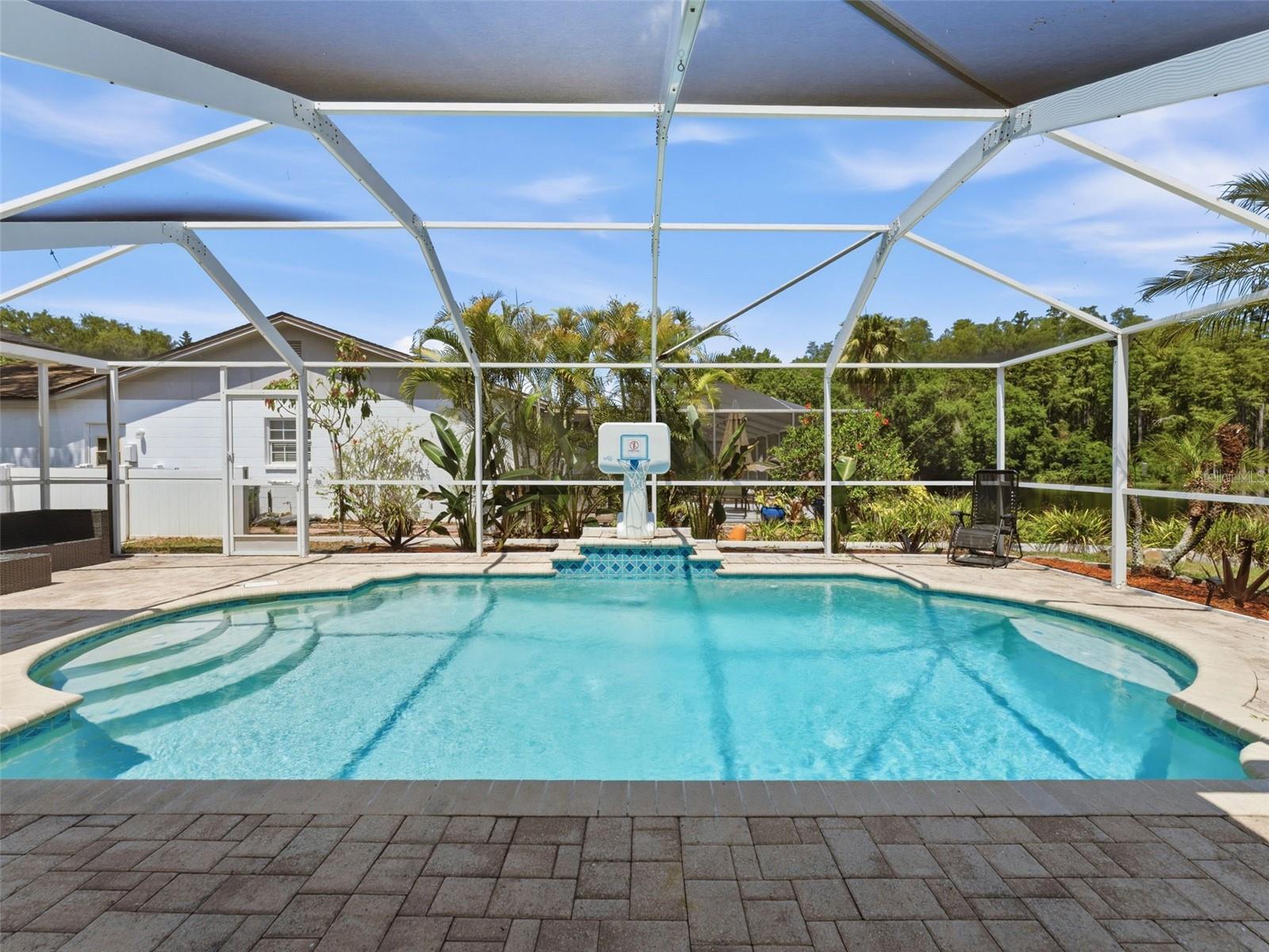 6640 WINDING OAK DR, TAMPA, FL, 33625