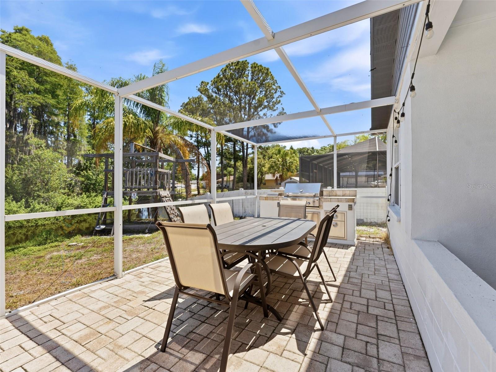 6640 WINDING OAK DR, TAMPA, FL, 33625