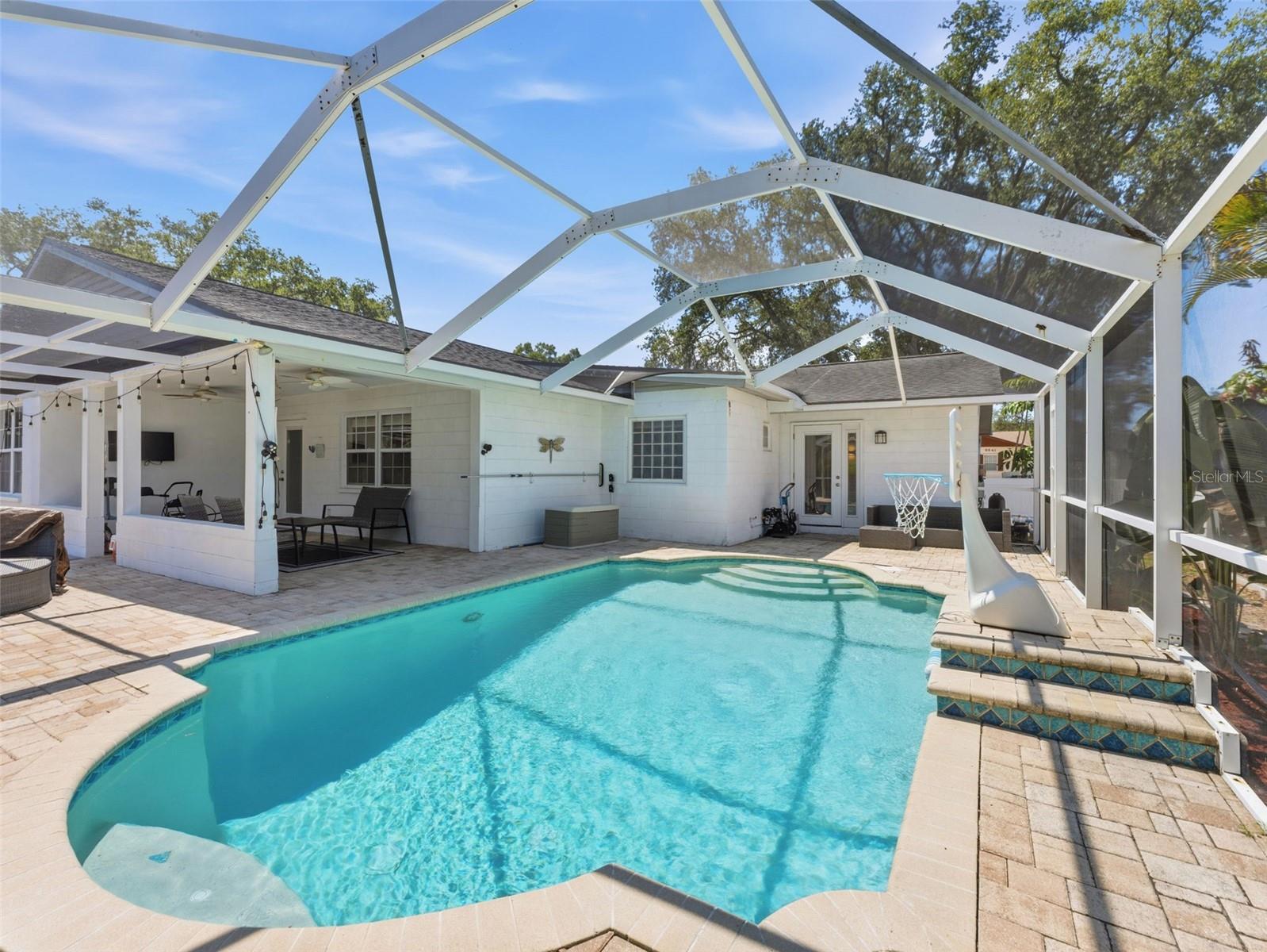 6640 WINDING OAK DR, TAMPA, FL, 33625
