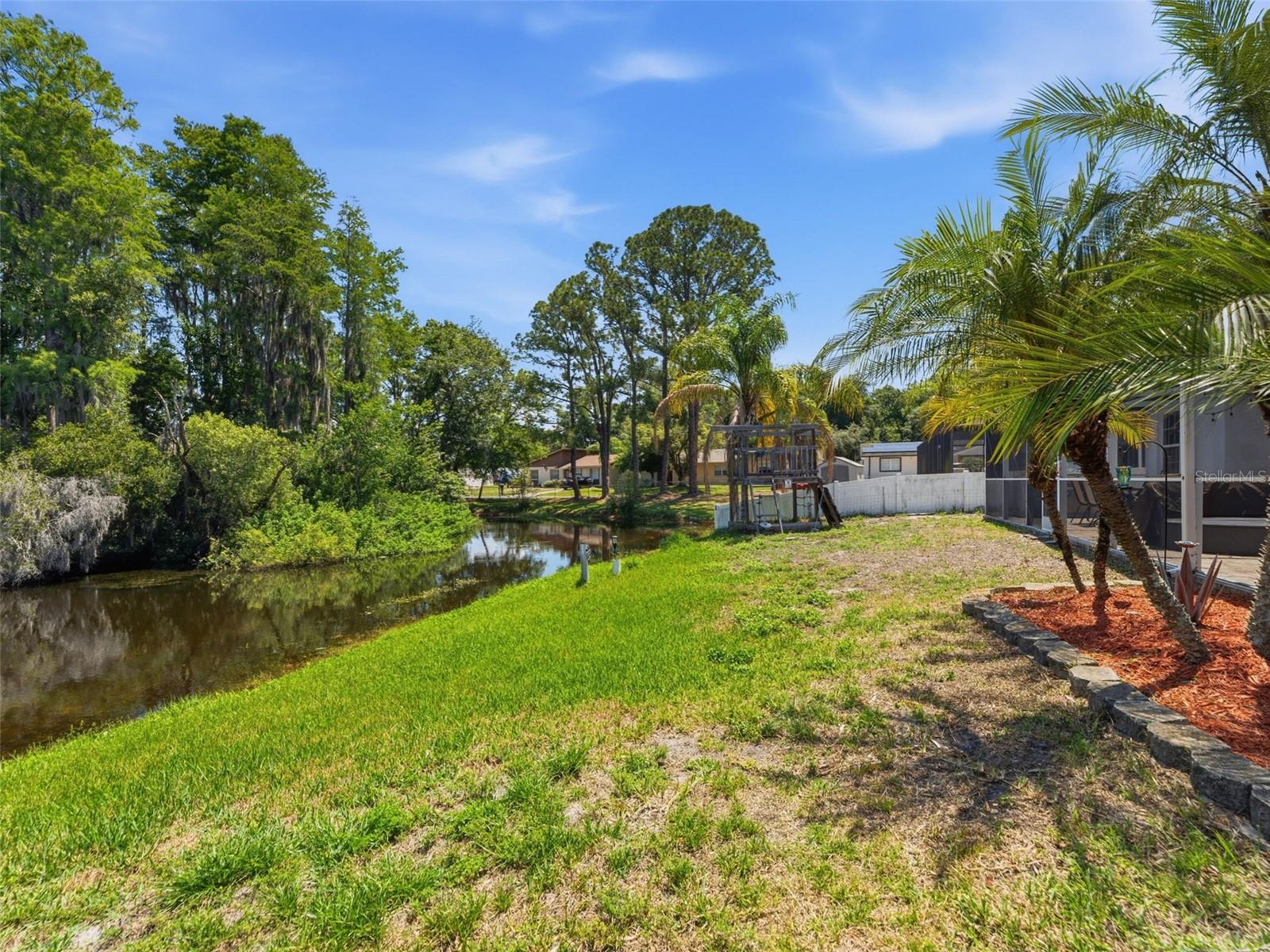 6640 WINDING OAK DR, TAMPA, FL, 33625