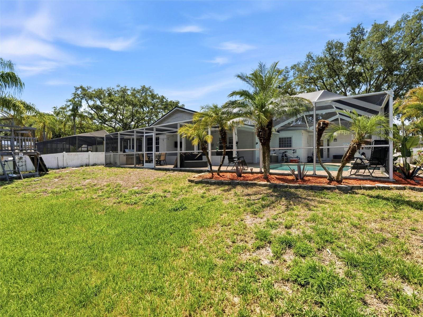 6640 WINDING OAK DR, TAMPA, FL, 33625