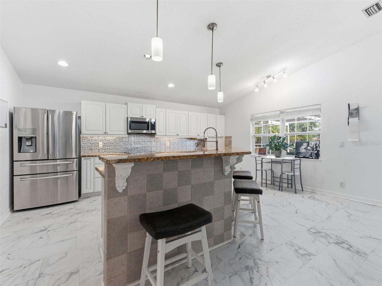 6640 WINDING OAK DR, TAMPA, FL, 33625