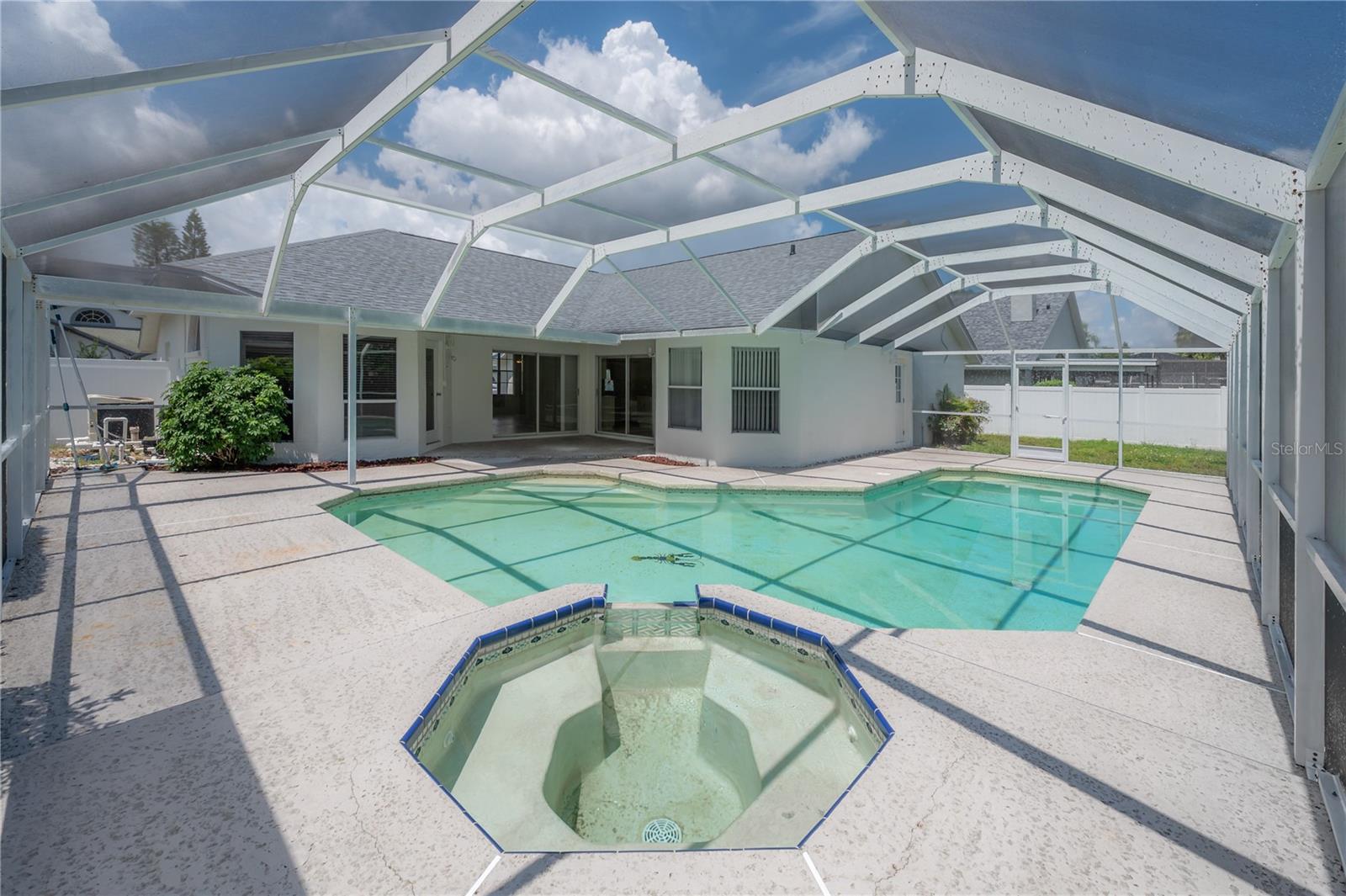 15121 HEATHRIDGE DR, TAMPA, FL, 33625
