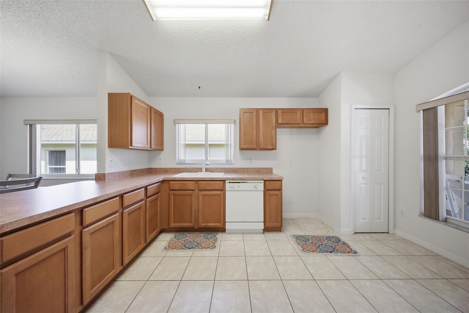4084 CAPLAND AVE, CLERMONT, FL, 34711