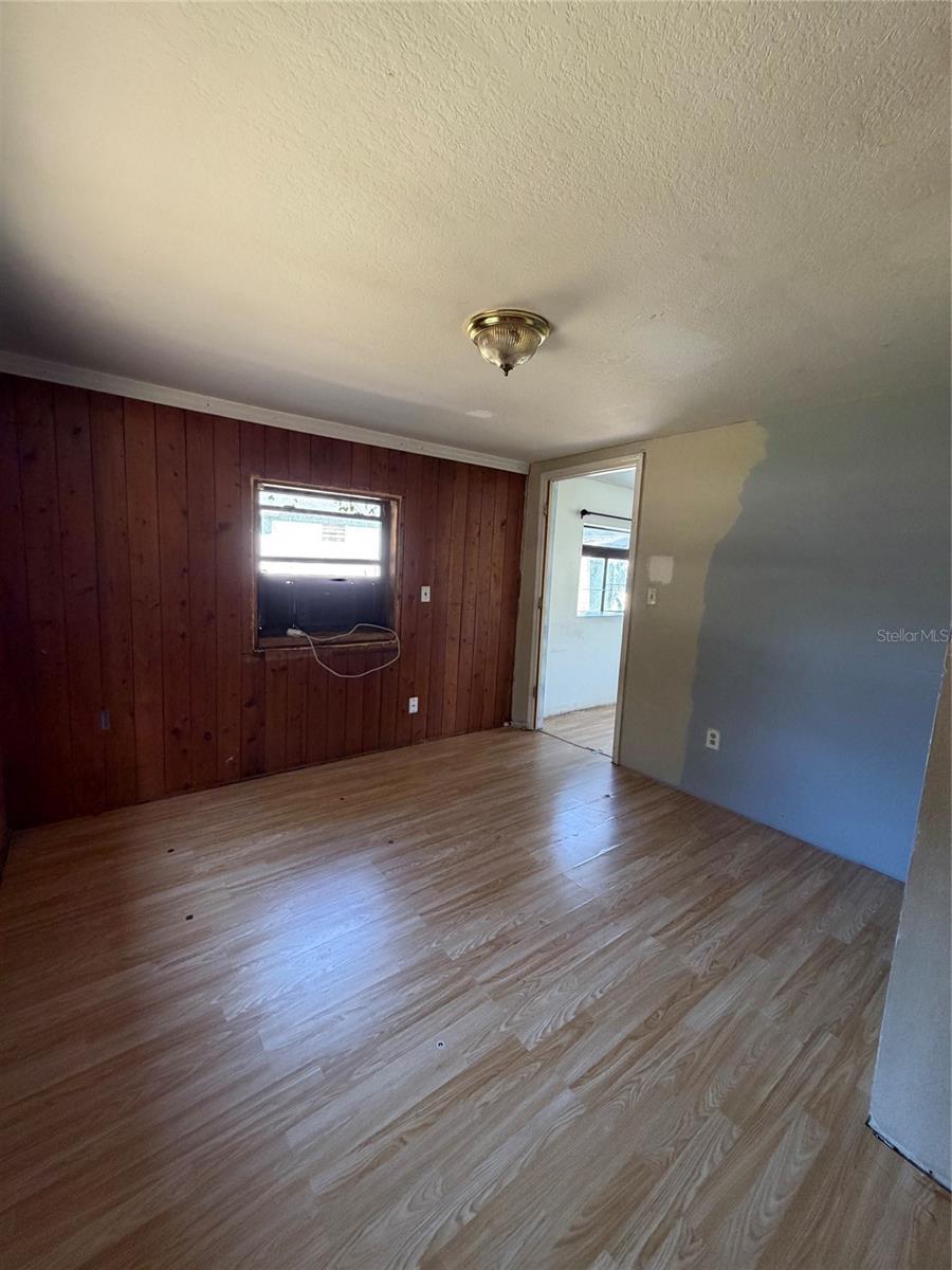 10114 E COLUMBUS DR, TAMPA, FL, 33619
