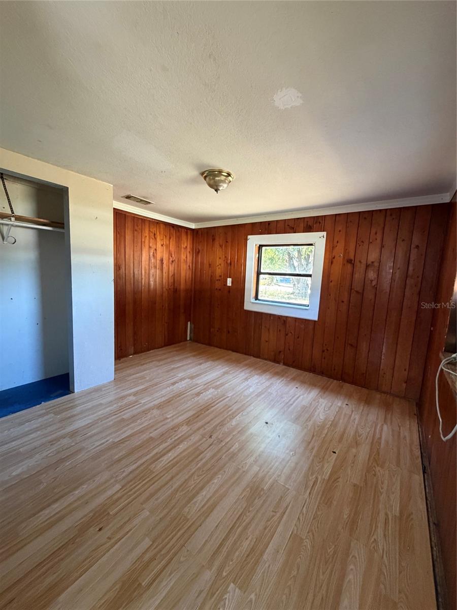 10114 E COLUMBUS DR, TAMPA, FL, 33619