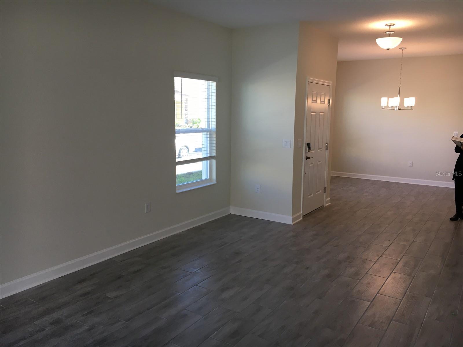 1050 QUAKER RIDGE LN, DAVENPORT, FL, 33896