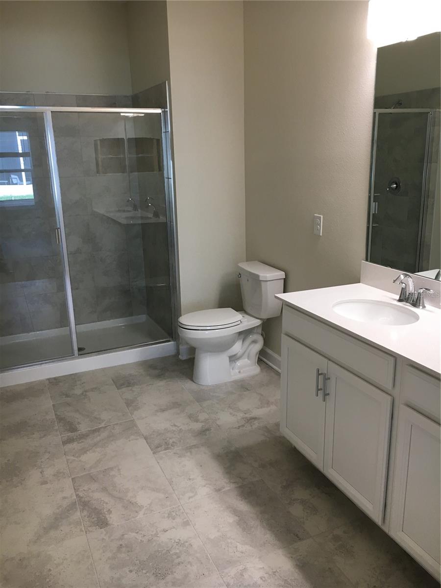 1050 QUAKER RIDGE LN, DAVENPORT, FL, 33896
