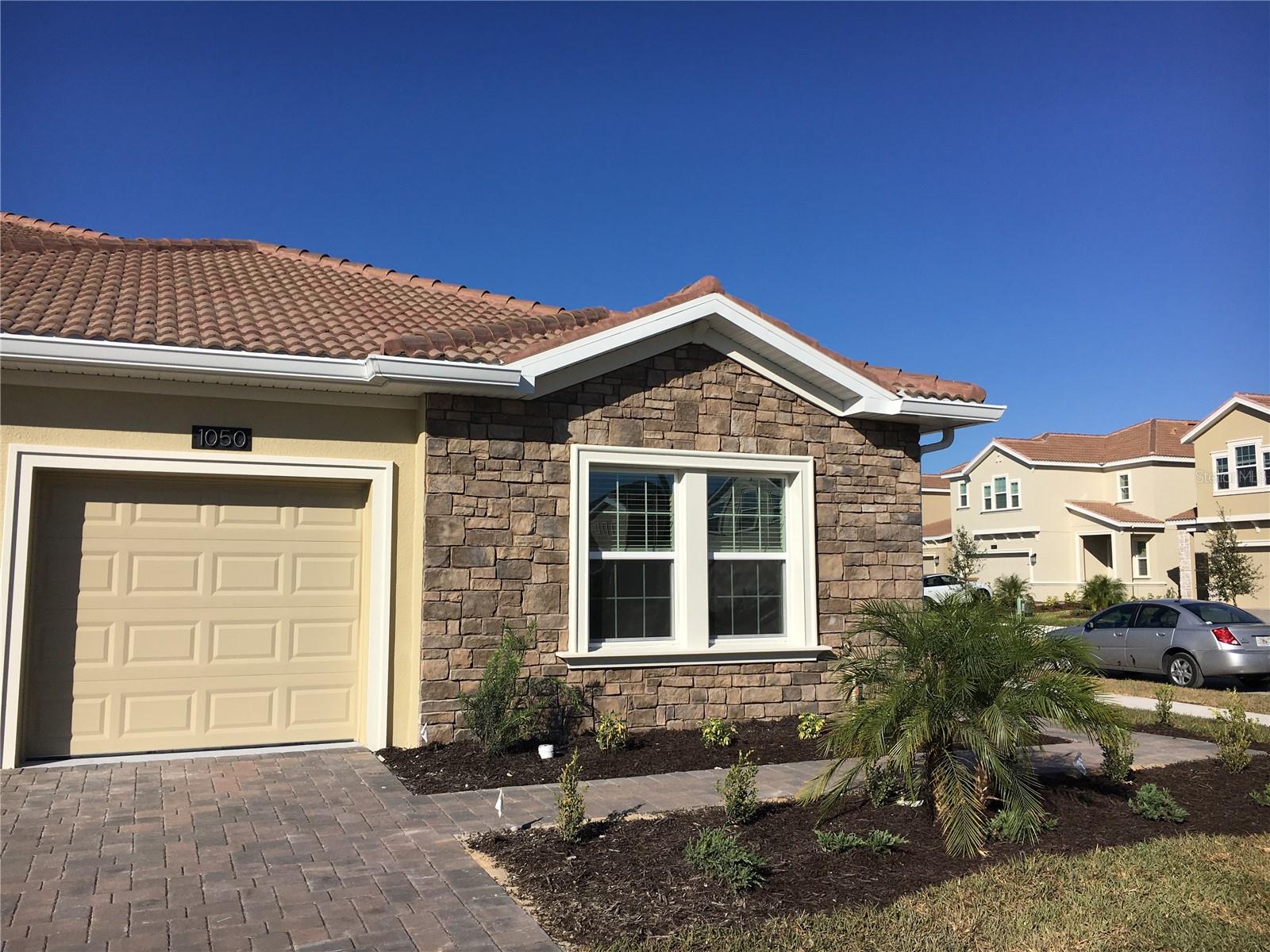 1050 QUAKER RIDGE LN, DAVENPORT, FL, 33896