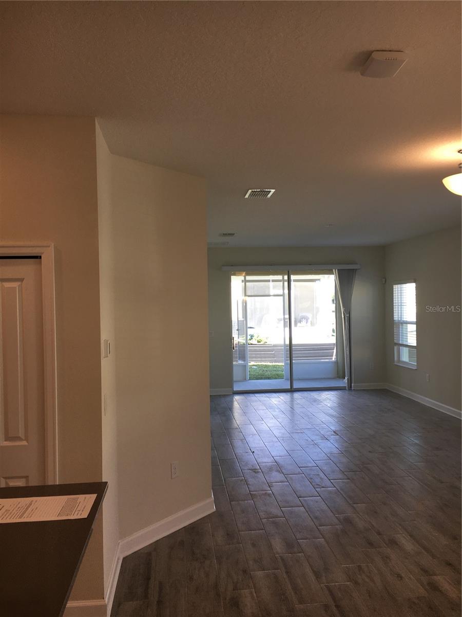 1050 QUAKER RIDGE LN, DAVENPORT, FL, 33896