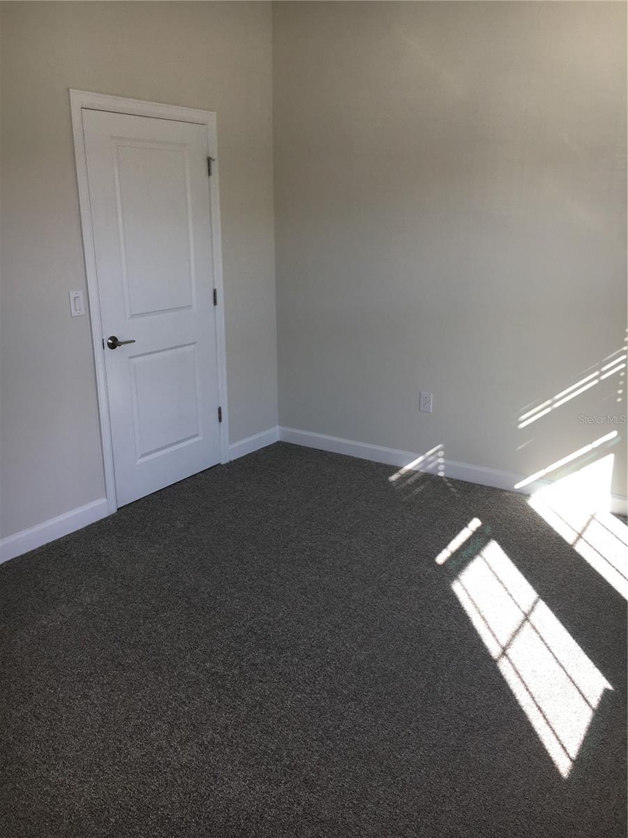 1050 QUAKER RIDGE LN, DAVENPORT, FL, 33896
