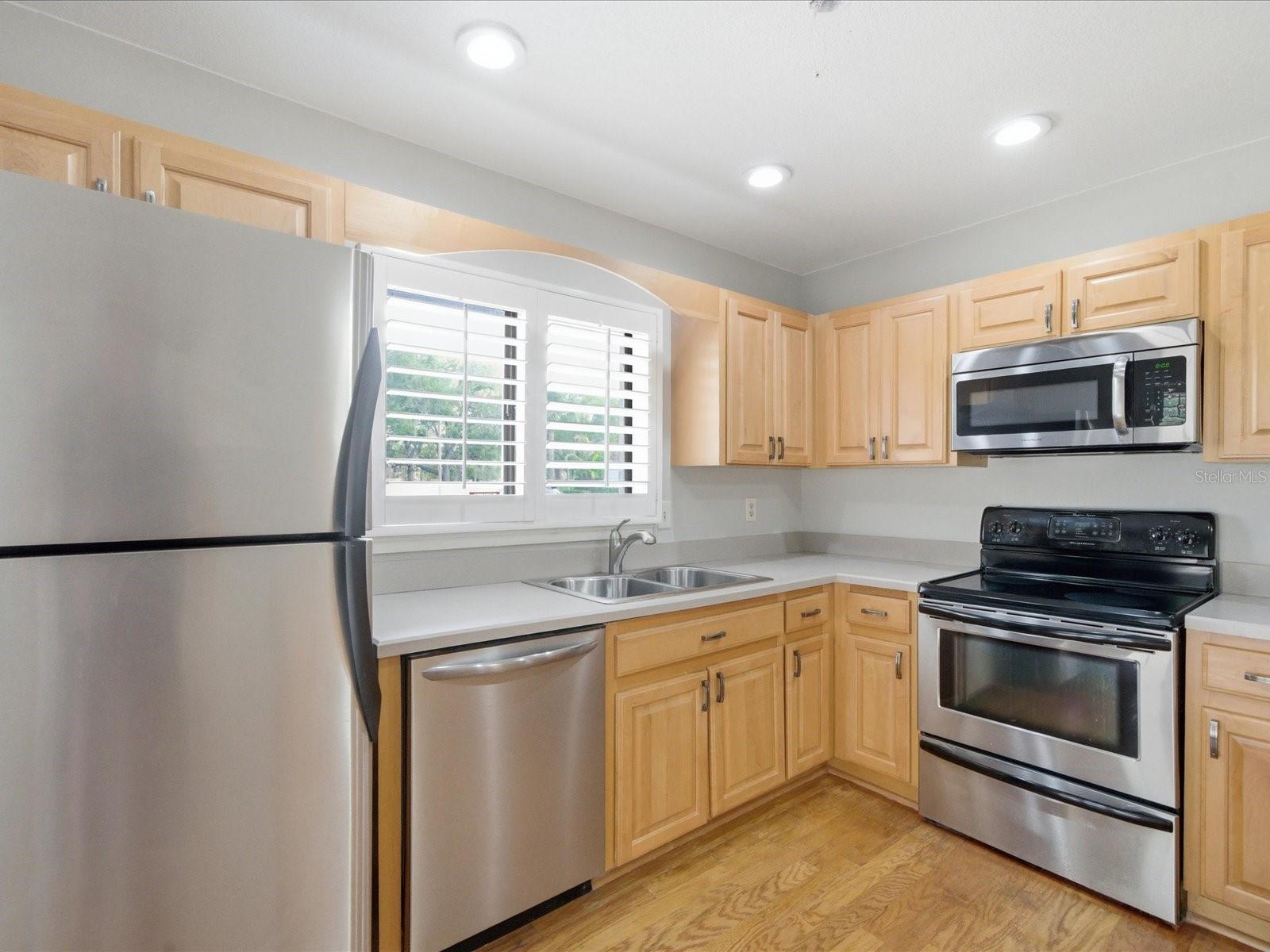 15338 E POND WOODS DR #15338, TAMPA, FL, 33618
