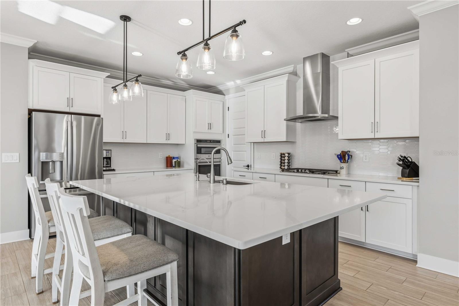 17109 SWEETWATER VILLAGE DR, LAKEWOOD RANCH, FL, 34211