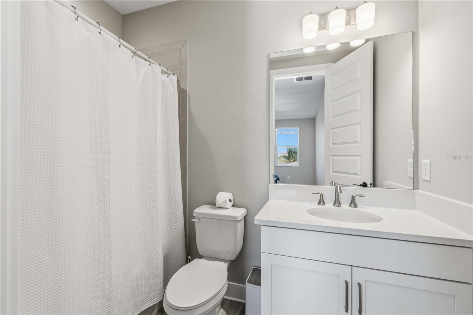 17109 SWEETWATER VILLAGE DR, LAKEWOOD RANCH, FL, 34211