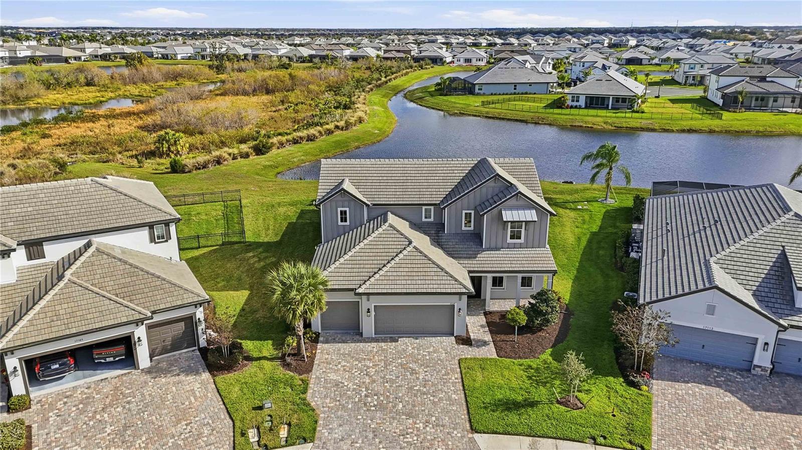 17109 SWEETWATER VILLAGE DR, LAKEWOOD RANCH, FL, 34211