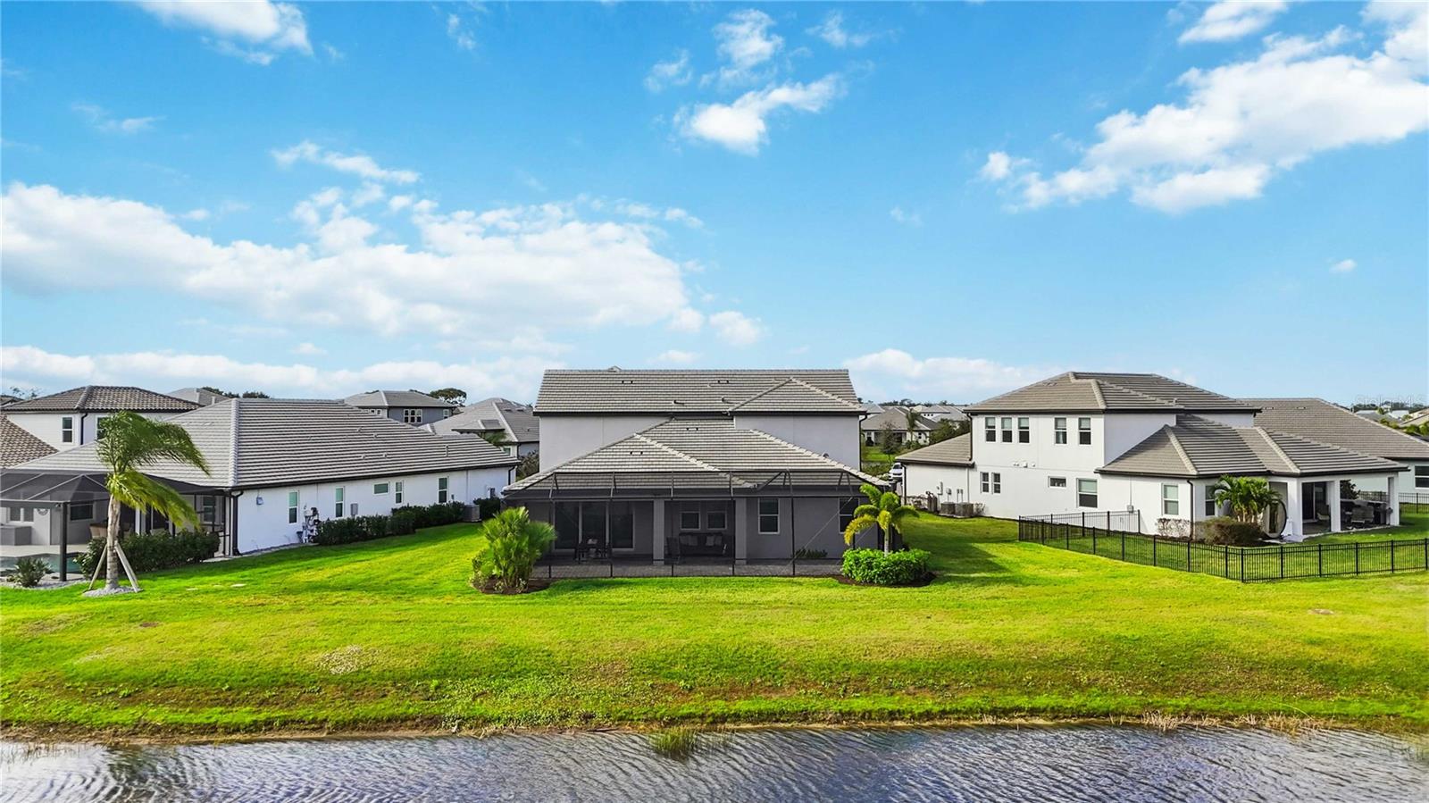 17109 SWEETWATER VILLAGE DR, LAKEWOOD RANCH, FL, 34211