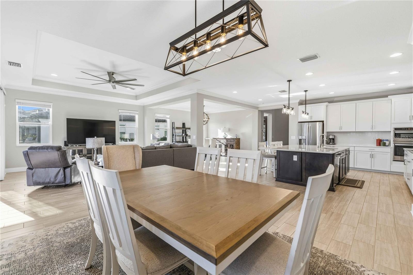 17109 SWEETWATER VILLAGE DR, LAKEWOOD RANCH, FL, 34211