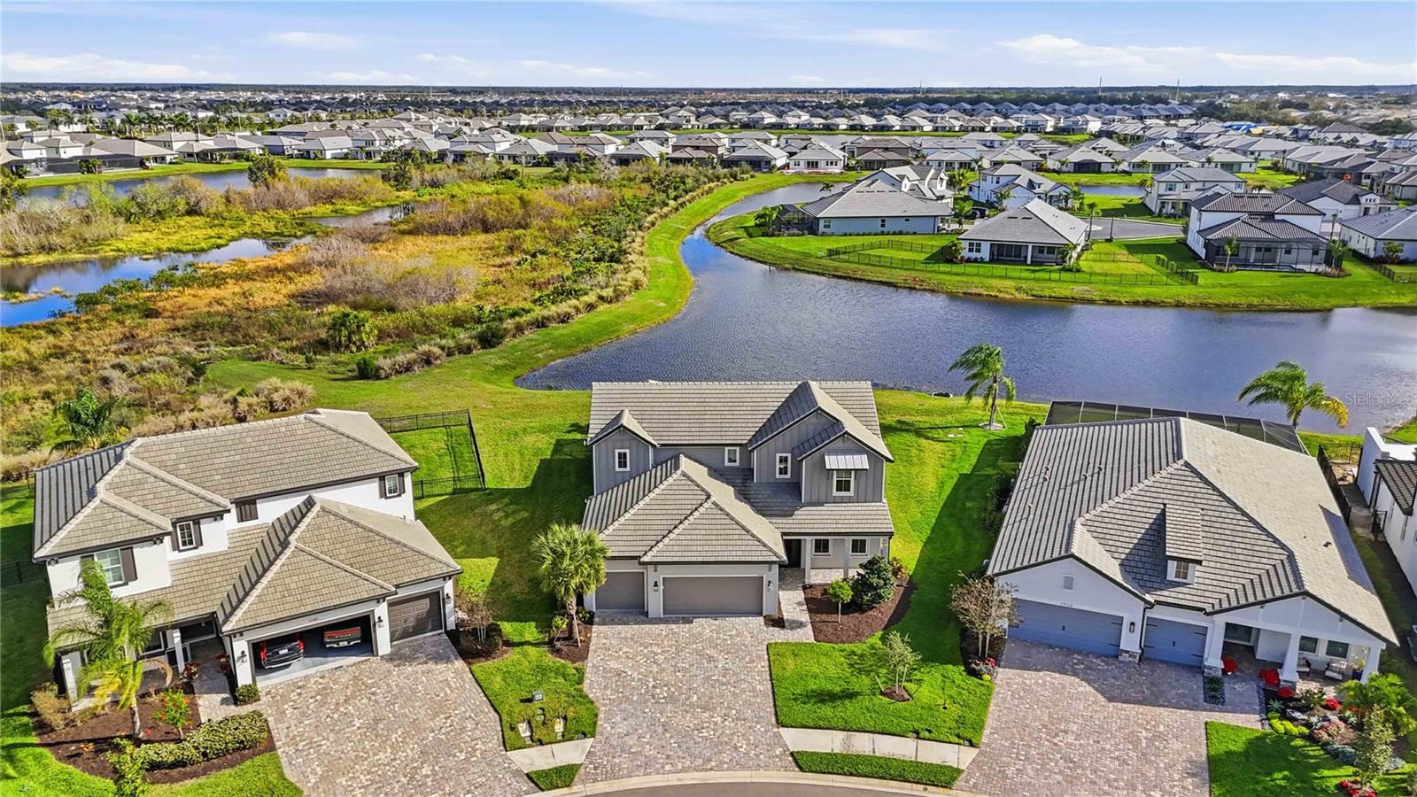 17109 SWEETWATER VILLAGE DR, LAKEWOOD RANCH, FL, 34211