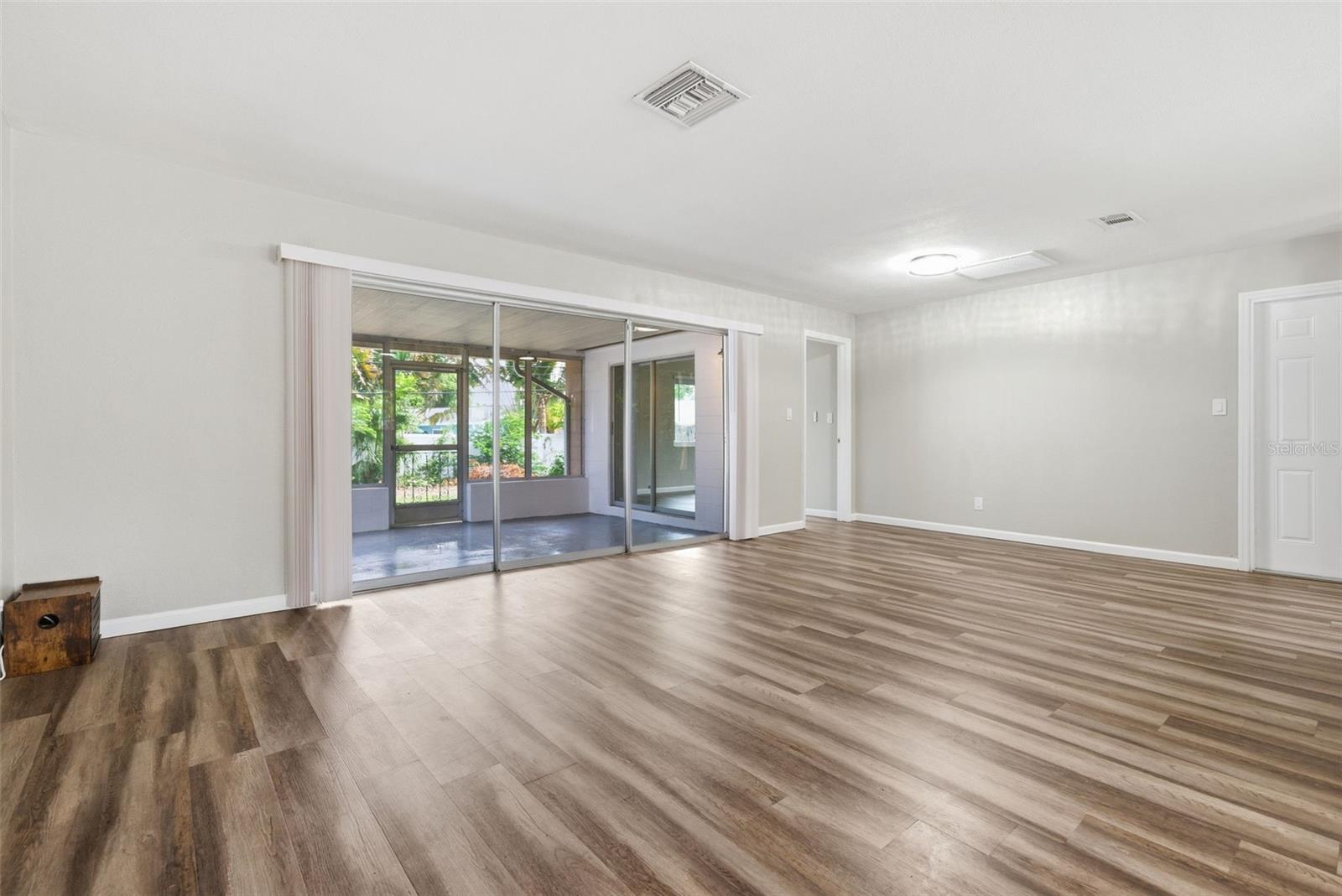 2465 BRENTWOOD DR, CLEARWATER, FL, 33764