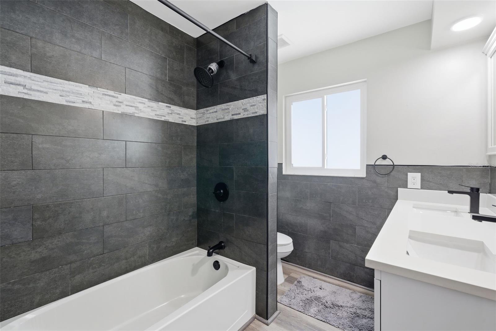 2465 BRENTWOOD DR, CLEARWATER, FL, 33764