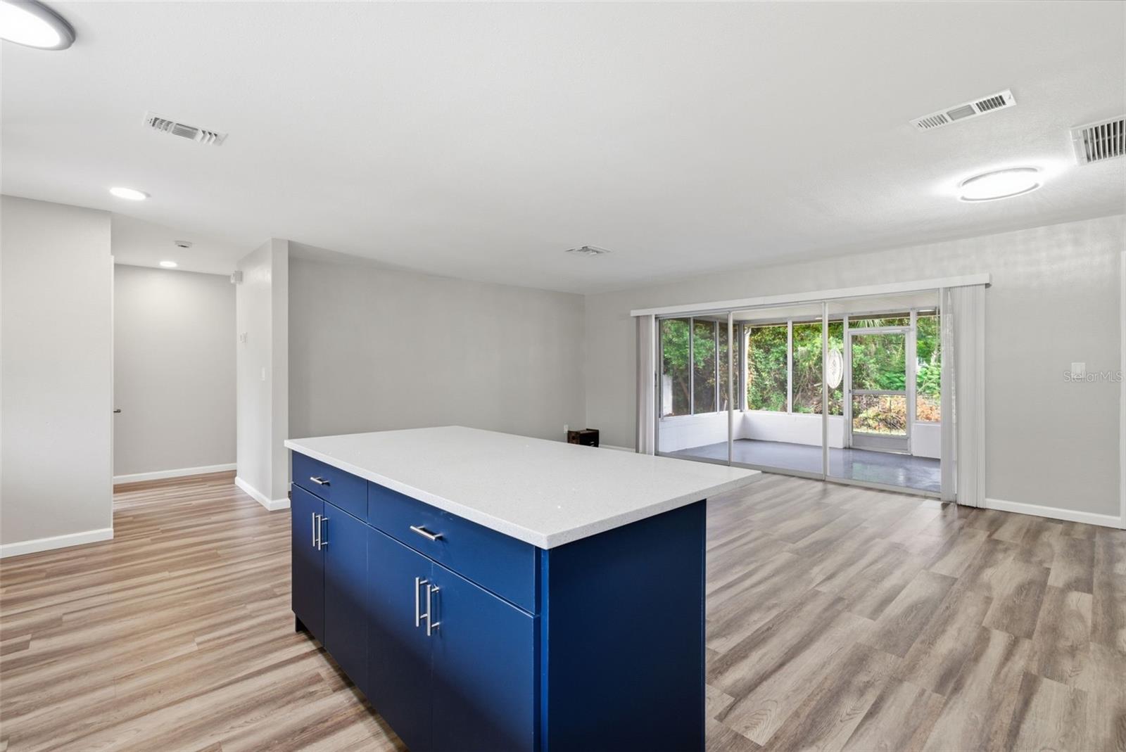 2465 BRENTWOOD DR, CLEARWATER, FL, 33764