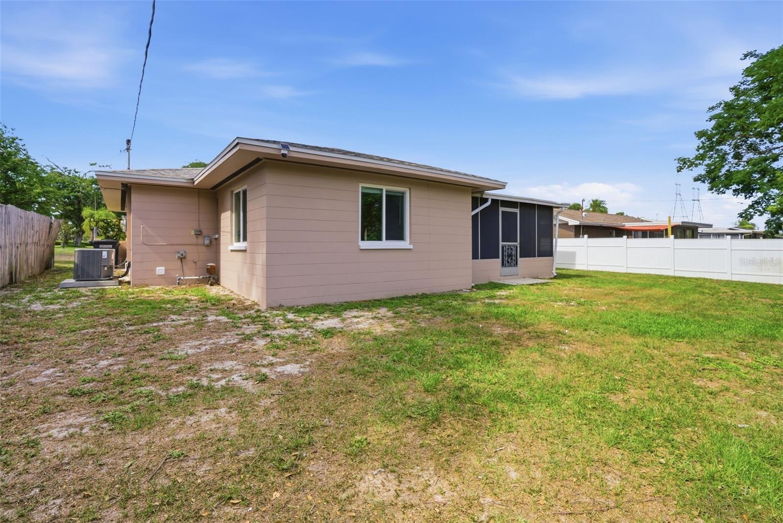 2465 BRENTWOOD DR, CLEARWATER, FL, 33764