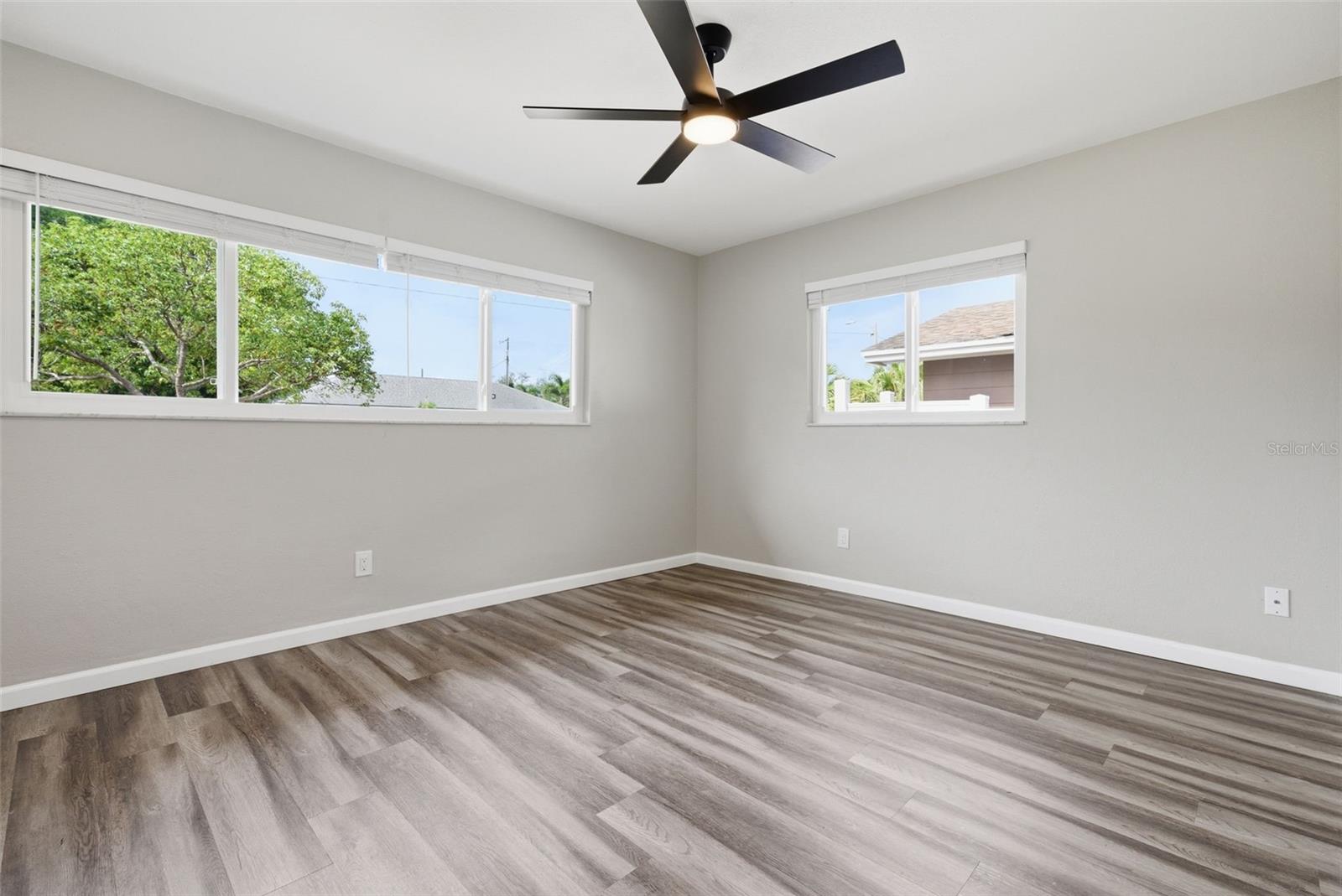 2465 BRENTWOOD DR, CLEARWATER, FL, 33764