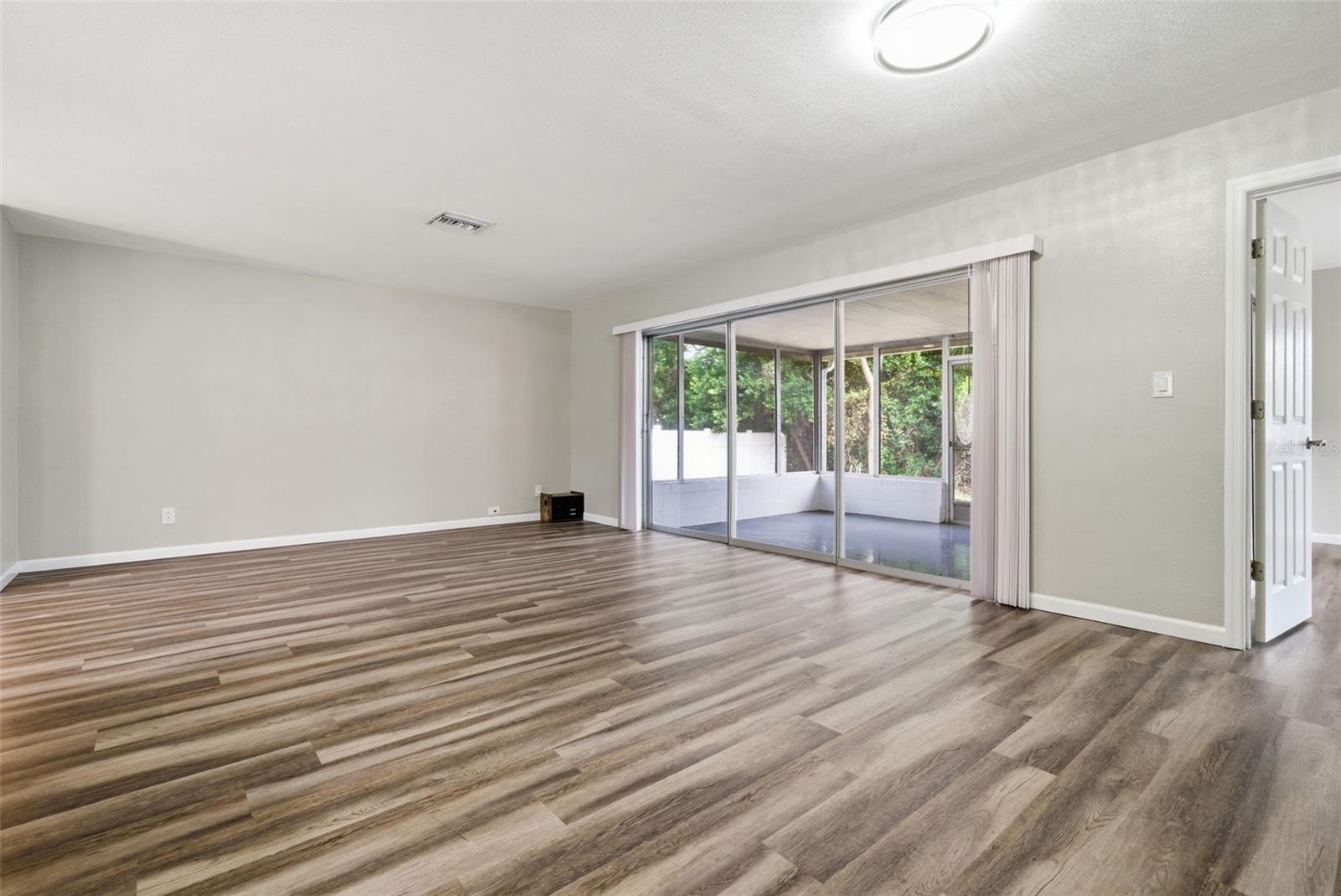 2465 BRENTWOOD DR, CLEARWATER, FL, 33764