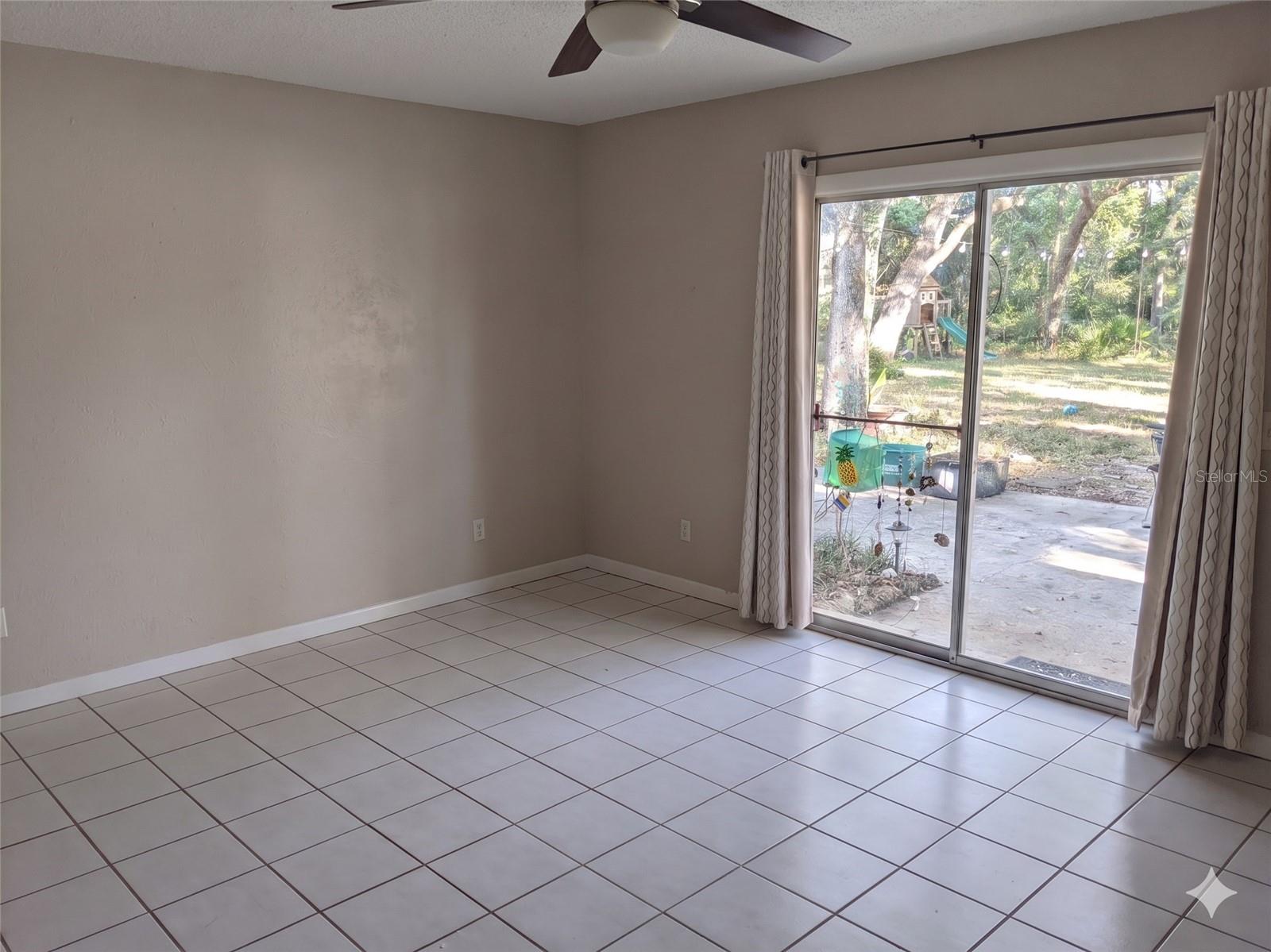 3 ELIZABETH DR E, PALM COAST, FL, 32137