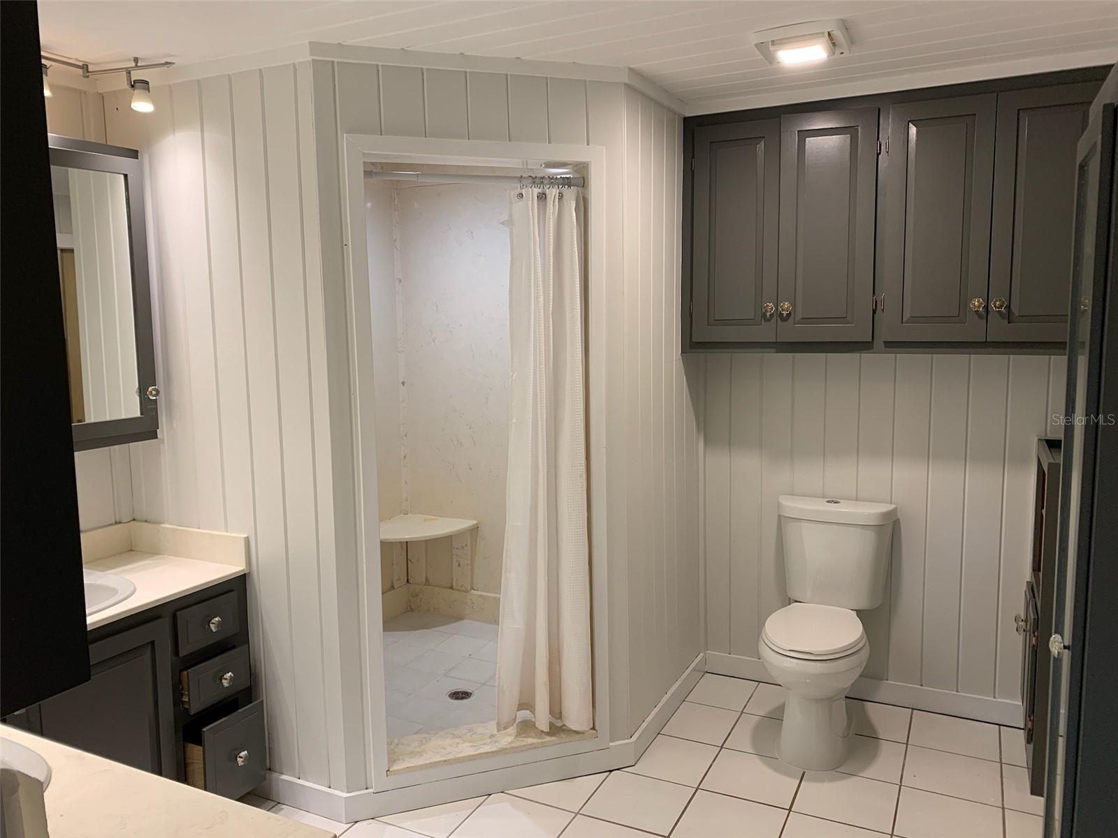 3 ELIZABETH DR E, PALM COAST, FL, 32137