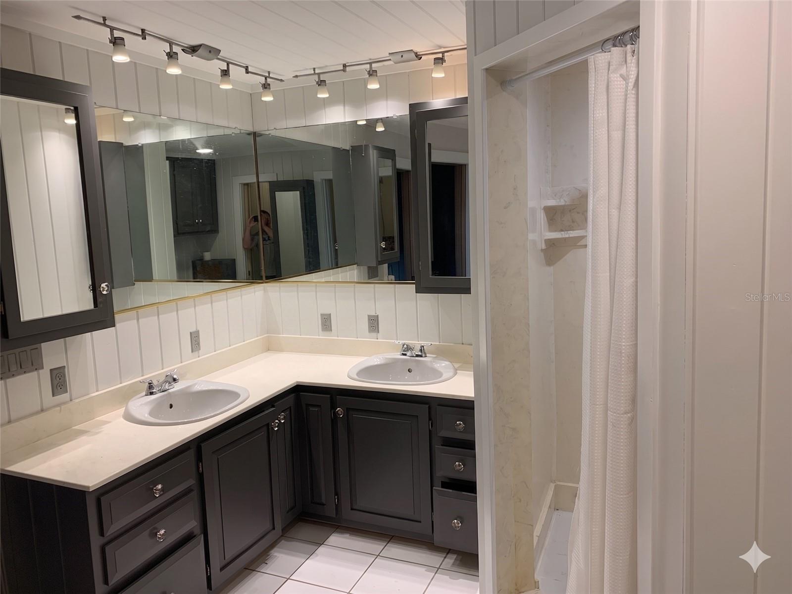 3 ELIZABETH DR E, PALM COAST, FL, 32137