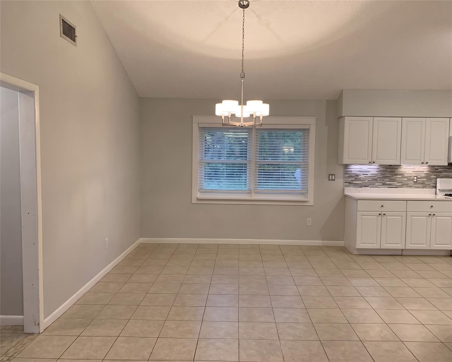 3 ELIZABETH DR E, PALM COAST, FL, 32137