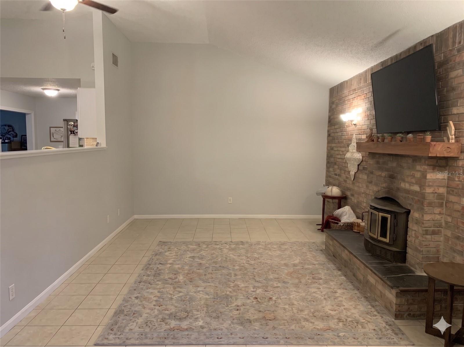 3 ELIZABETH DR E, PALM COAST, FL, 32137