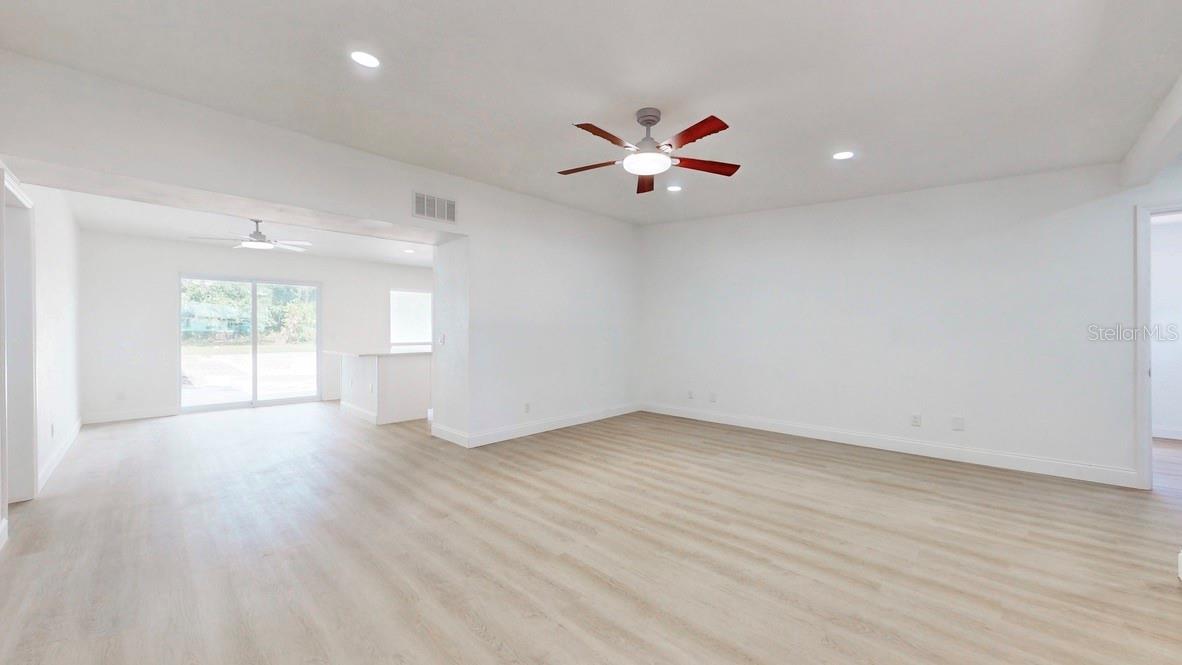 2305 NEW JERSEY RD, LAKELAND, FL, 33803