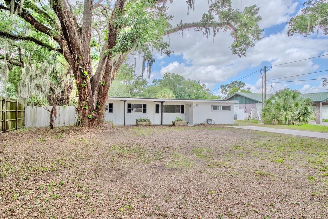 2305 NEW JERSEY RD, LAKELAND, FL, 33803