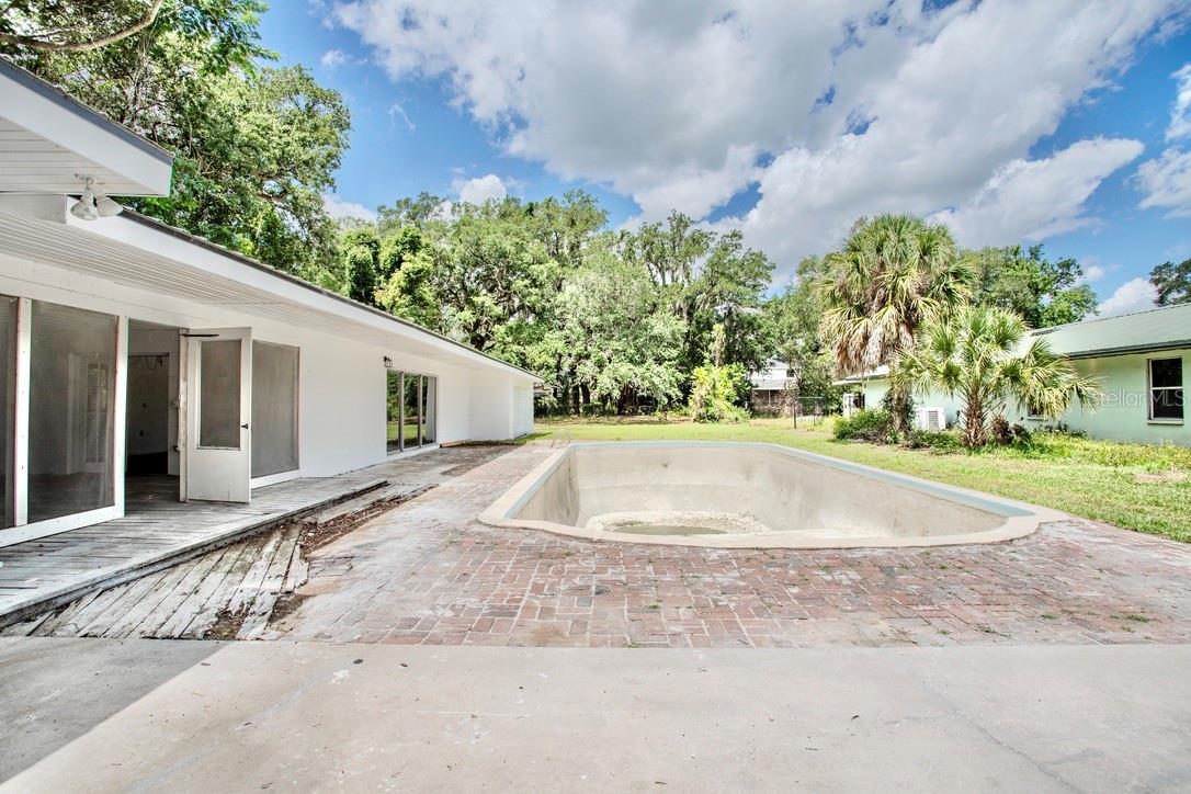 2305 NEW JERSEY RD, LAKELAND, FL, 33803