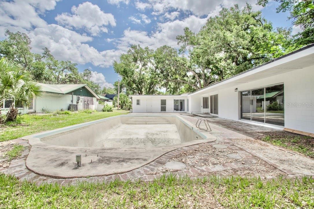 2305 NEW JERSEY RD, LAKELAND, FL, 33803