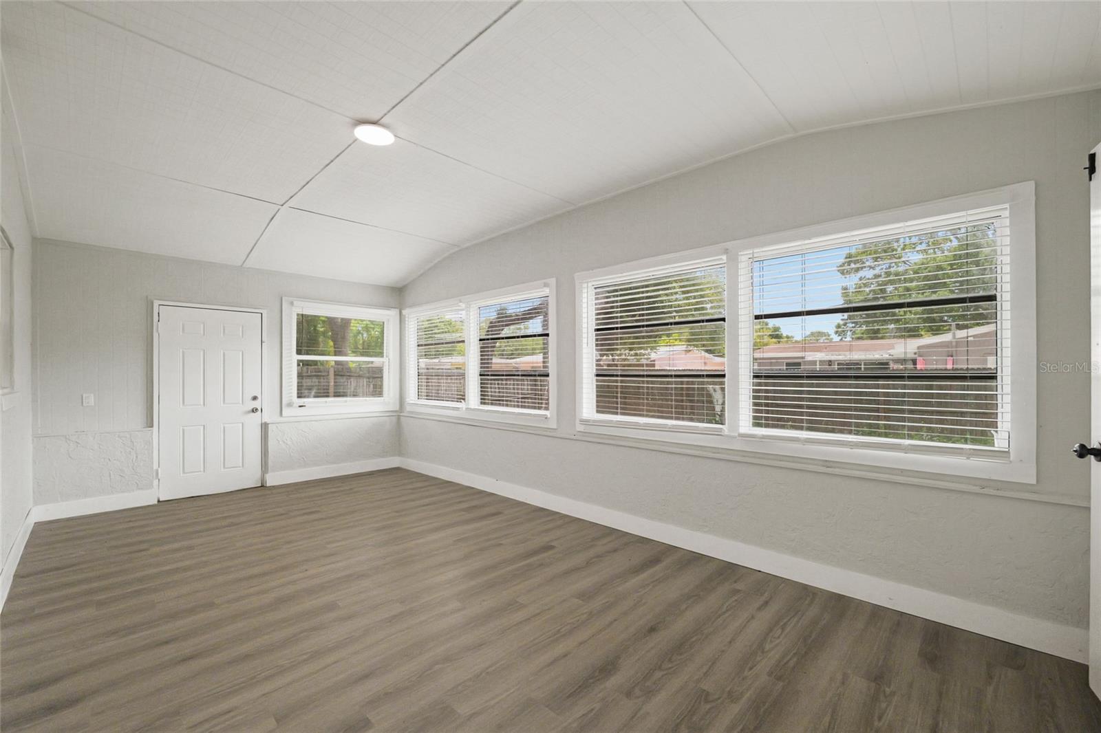 2952 WEBLEY DR, LARGO, FL, 33771