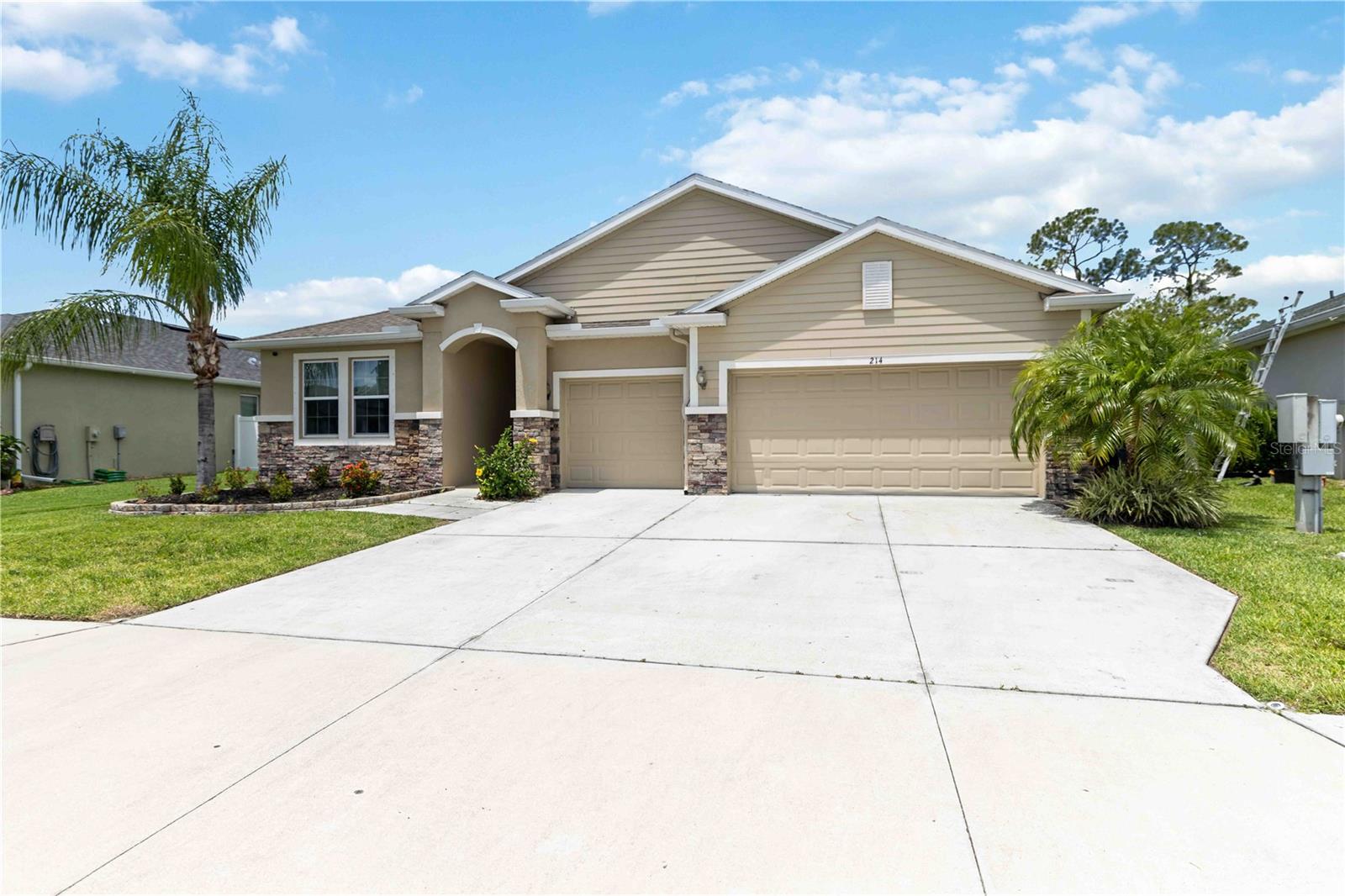 214 TAPA PARISH RUN, BRADENTON, FL, 34212