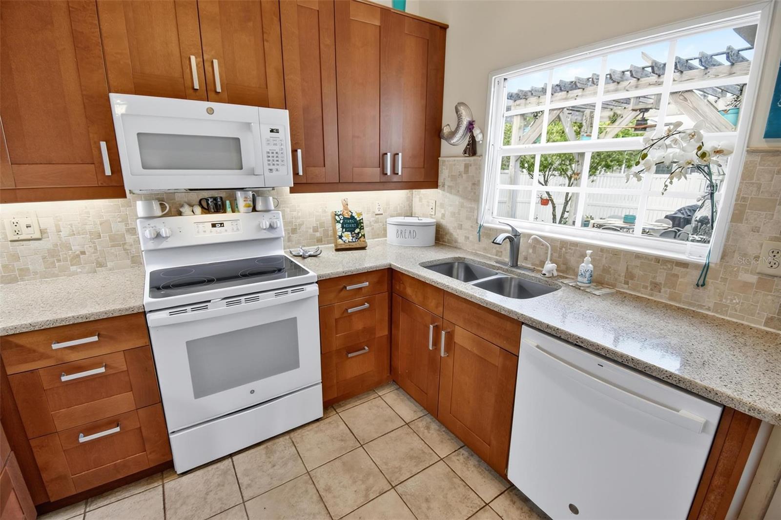 15 SEA VISTA DR, PALM COAST, FL, 32137
