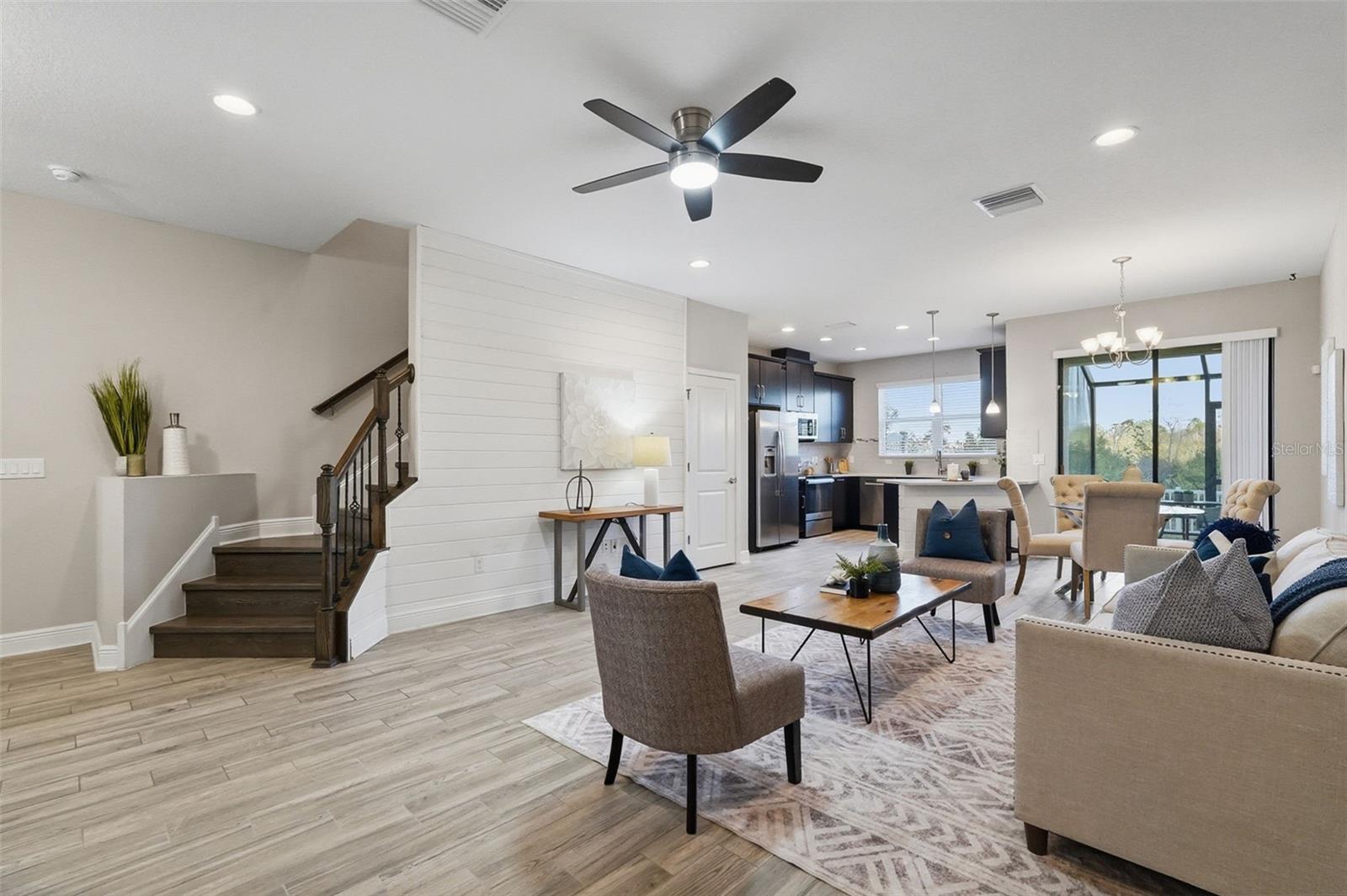 30183 SOUTHWELL LN, WESLEY CHAPEL, FL, 33543